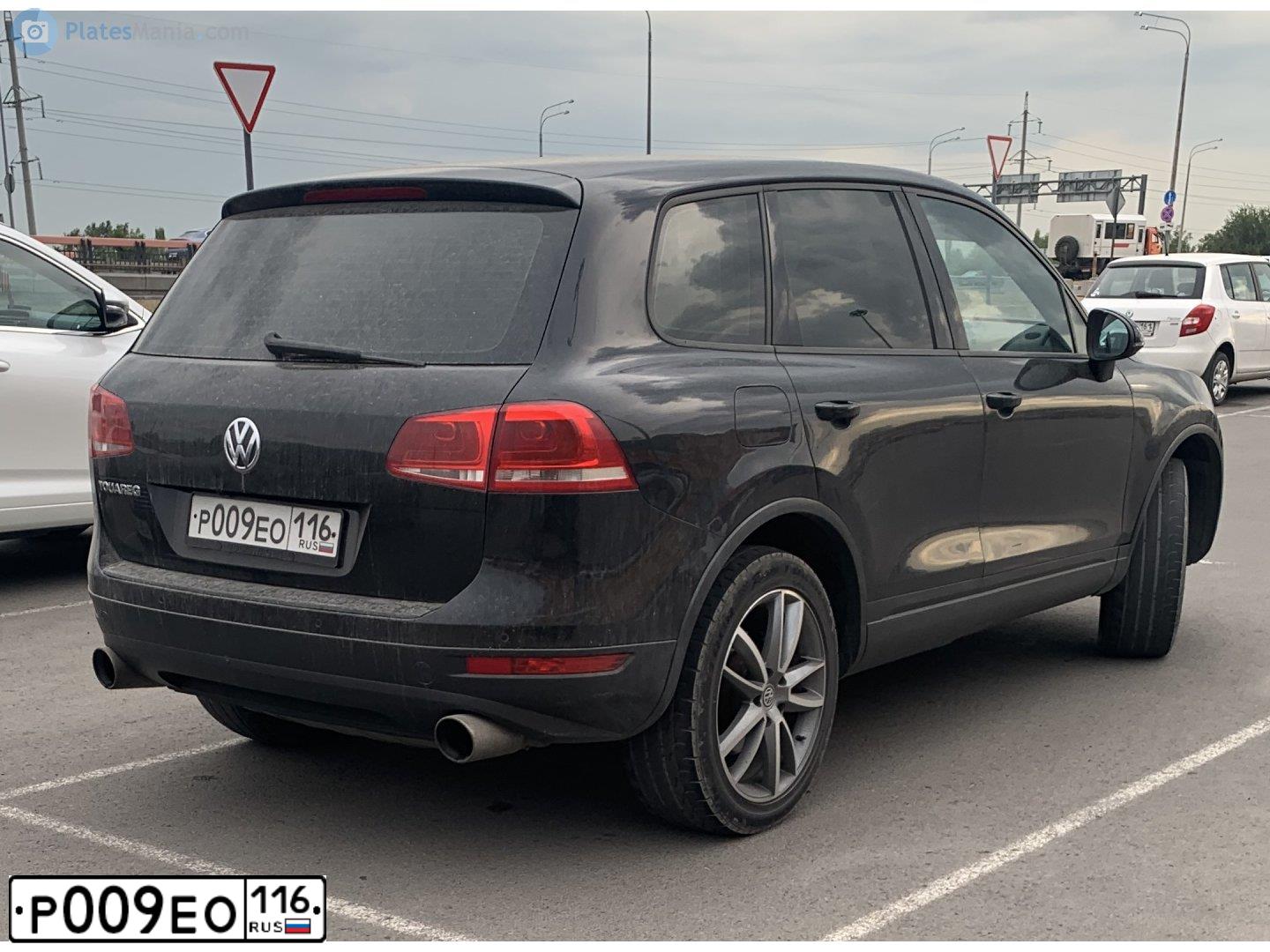 Фото автомобиля VOLKSWAGEN TOUAREG, 2011 — госномер Р009ЕО116