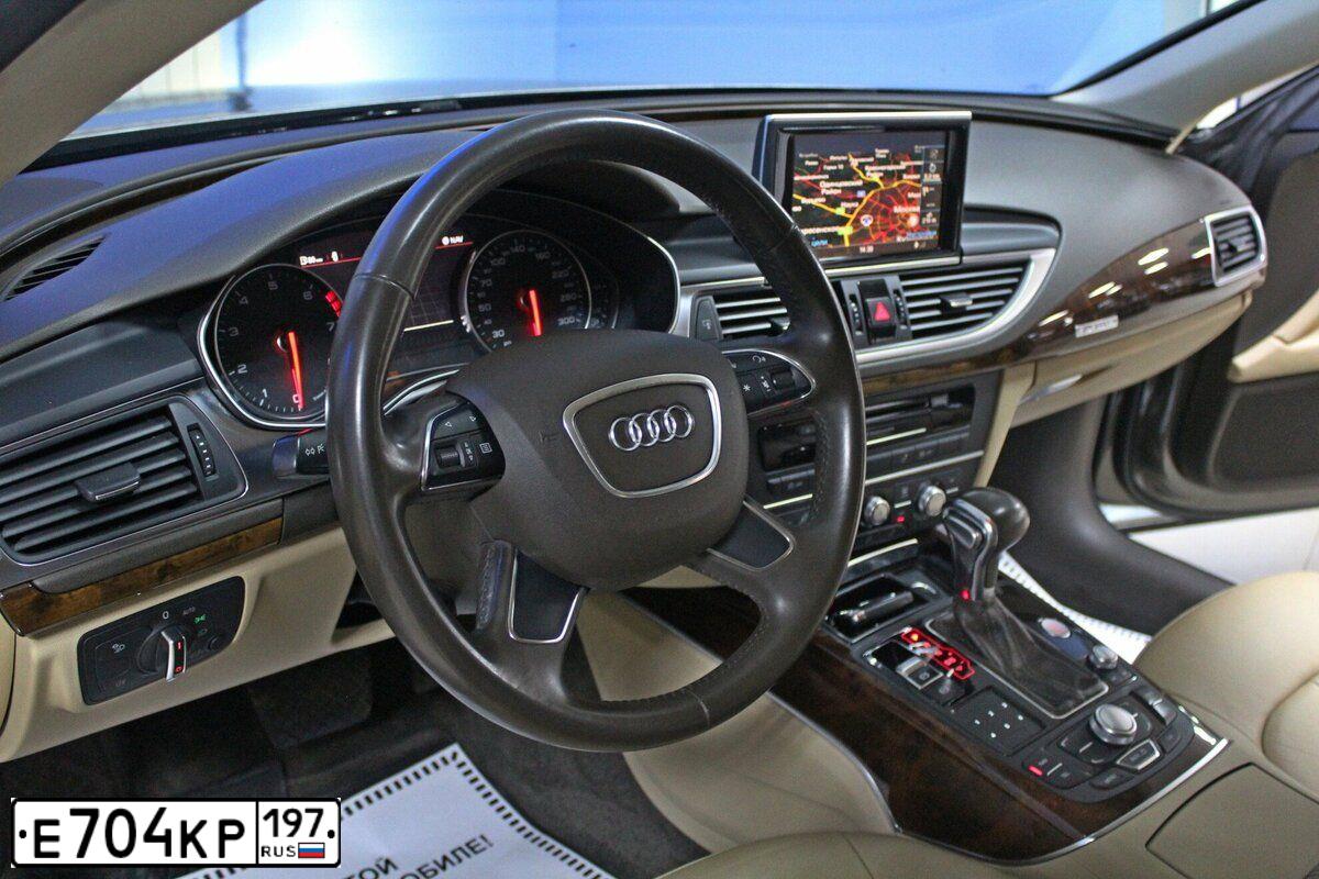 Фото автомобиля AUDI A7, 2011 — госномер А706РС193. Цвет: СЕРО-КОРИЧНЕВЫЙ