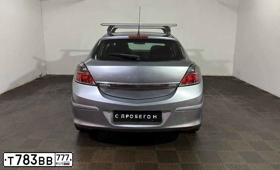 Фото автомобиля OPEL ASTRA, 2008 — госномер Т011ЕА199. Цвет: Серый