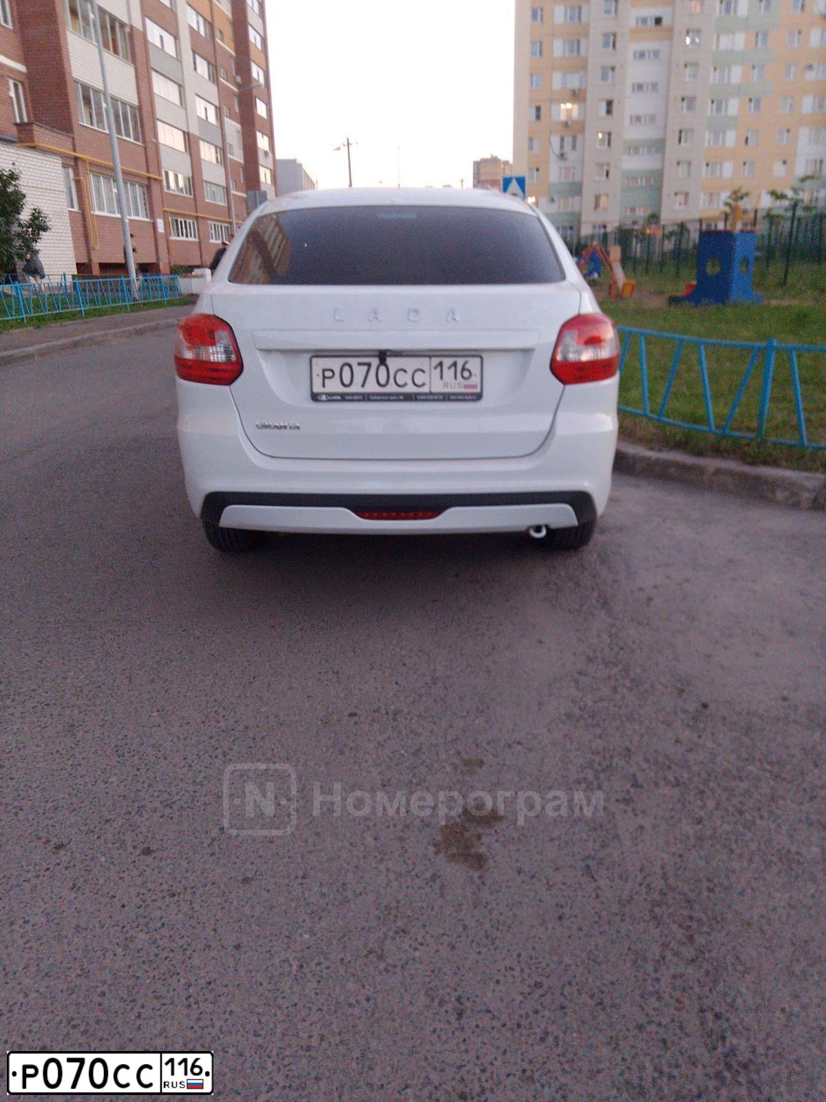 Фото автомобиля LADA PRIORA, 2012 — госномер Н692РХ702. Цвет: синий