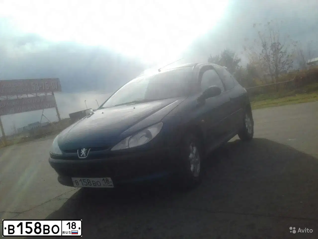 Фото автомобиля PEUGEOT 206, 1999 — госномер В158ВО18. Цвет: СИНИЙ