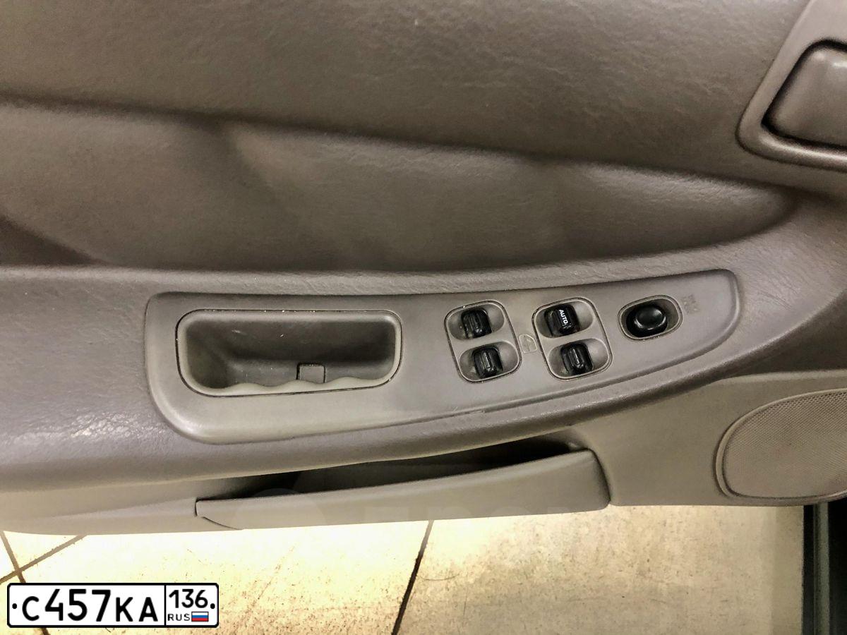 Фото автомобиля KIA SORENTO, 2011 — госномер С032МО136. Цвет: ЧЕРНЫЙ ЖЕМЧУГ