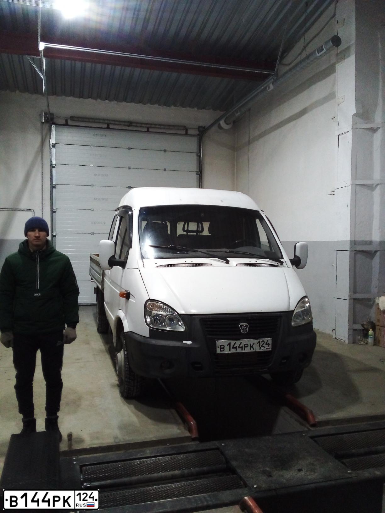 Фото автомобиля GAZ 3302 EL, 2008 — госномер М786КХ19. Цвет: Белый