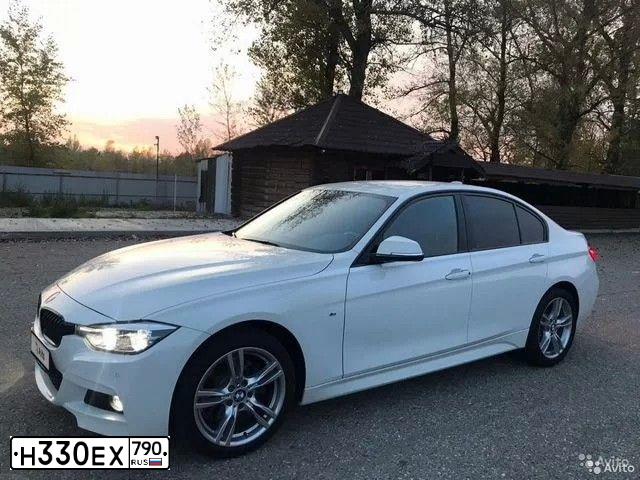 Фото автомобиля BMW SERIE 3, 2017 — госномер Н330ЕХ790. Цвет: Белый