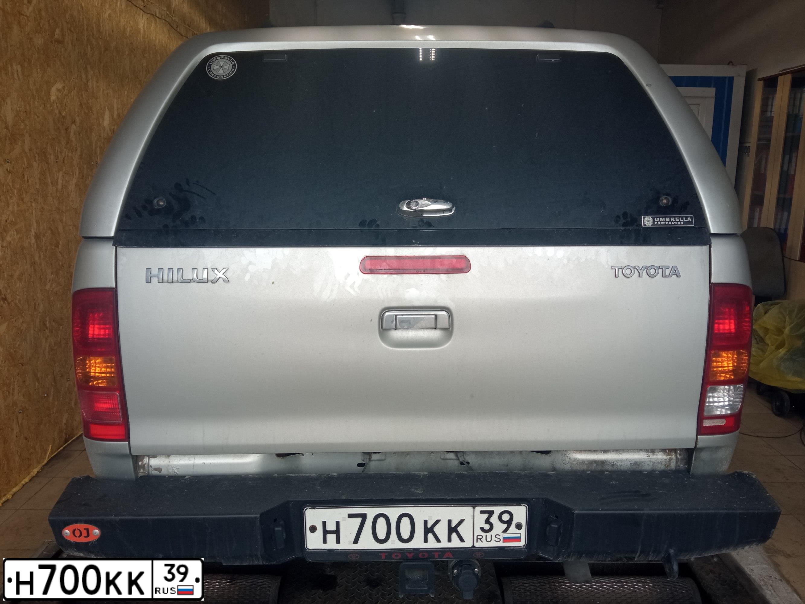 Фото автомобиля MERCEDES G-KLASSE, 1993 — госномер Р048УС39. Цвет: СЕРЕБРИСТЫЙ