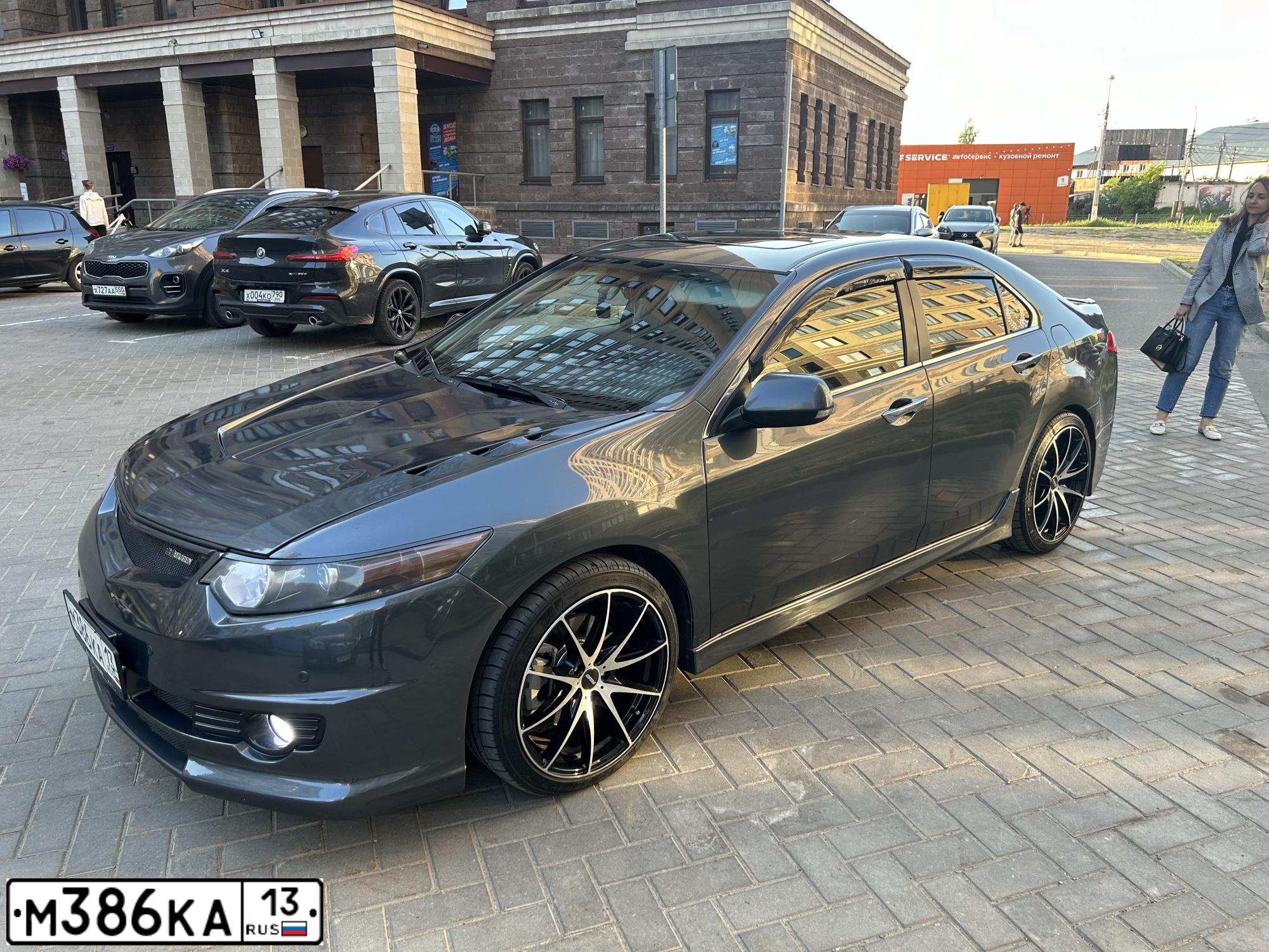 Фото автомобиля HONDA ACCORD, 2008 — госномер М386КА13. Цвет: Серый