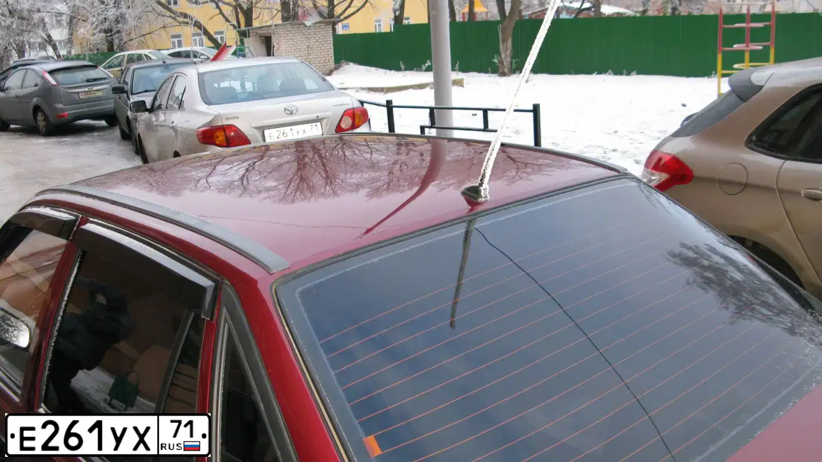 Фото автомобиля TOYOTA COROLLA, 2007 — госномер Е261УХ71. Цвет: Серебристый