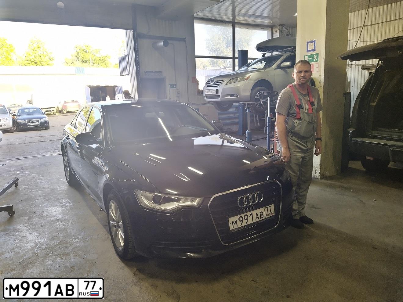 Фото автомобиля AUDI A6, 2012 — госномер О256МХ136