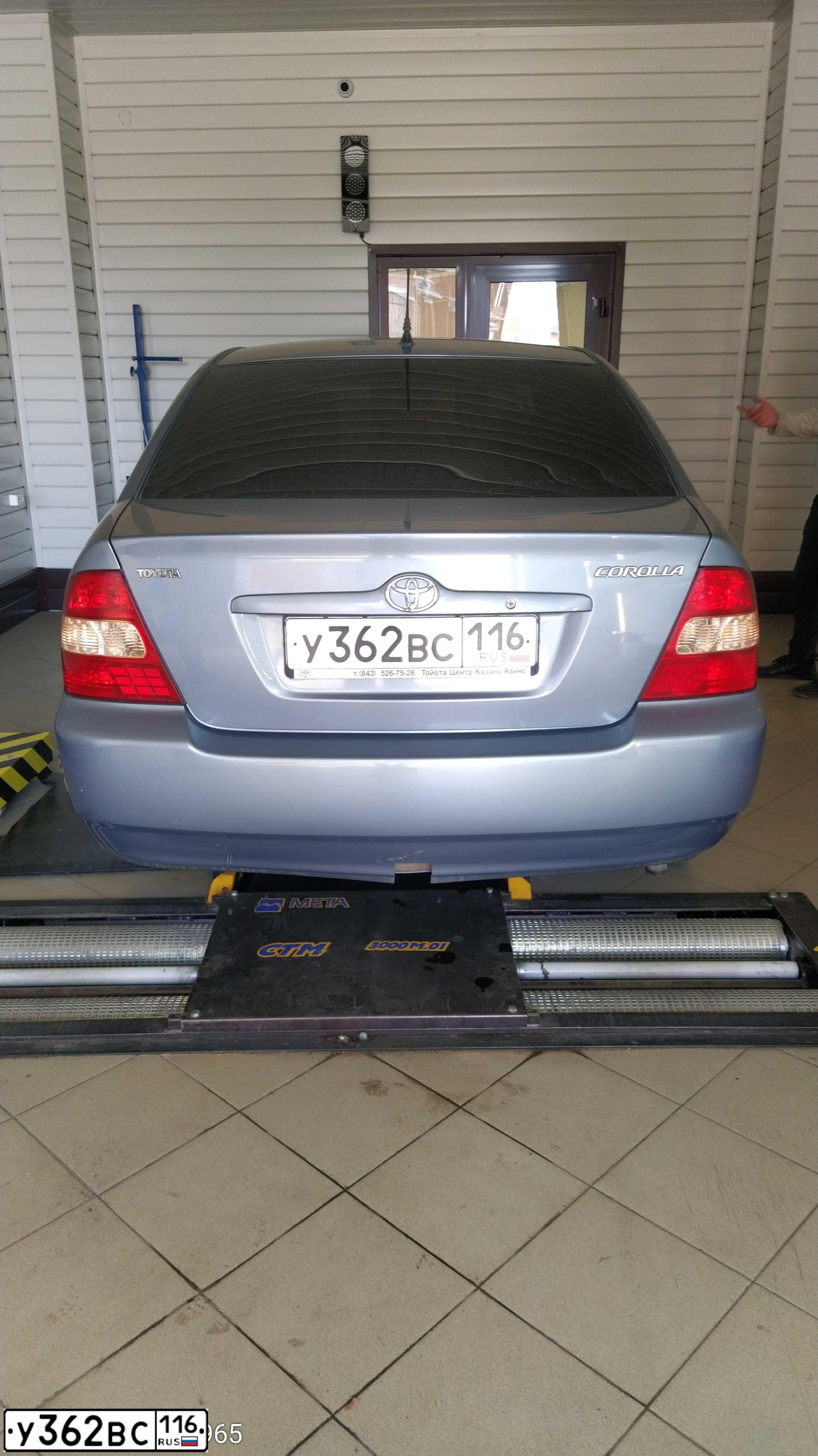 Фото автомобиля TOYOTA COROLLA, 2003 — госномер В006ОР116. Цвет: СЕРО-ГОЛУБОЙ