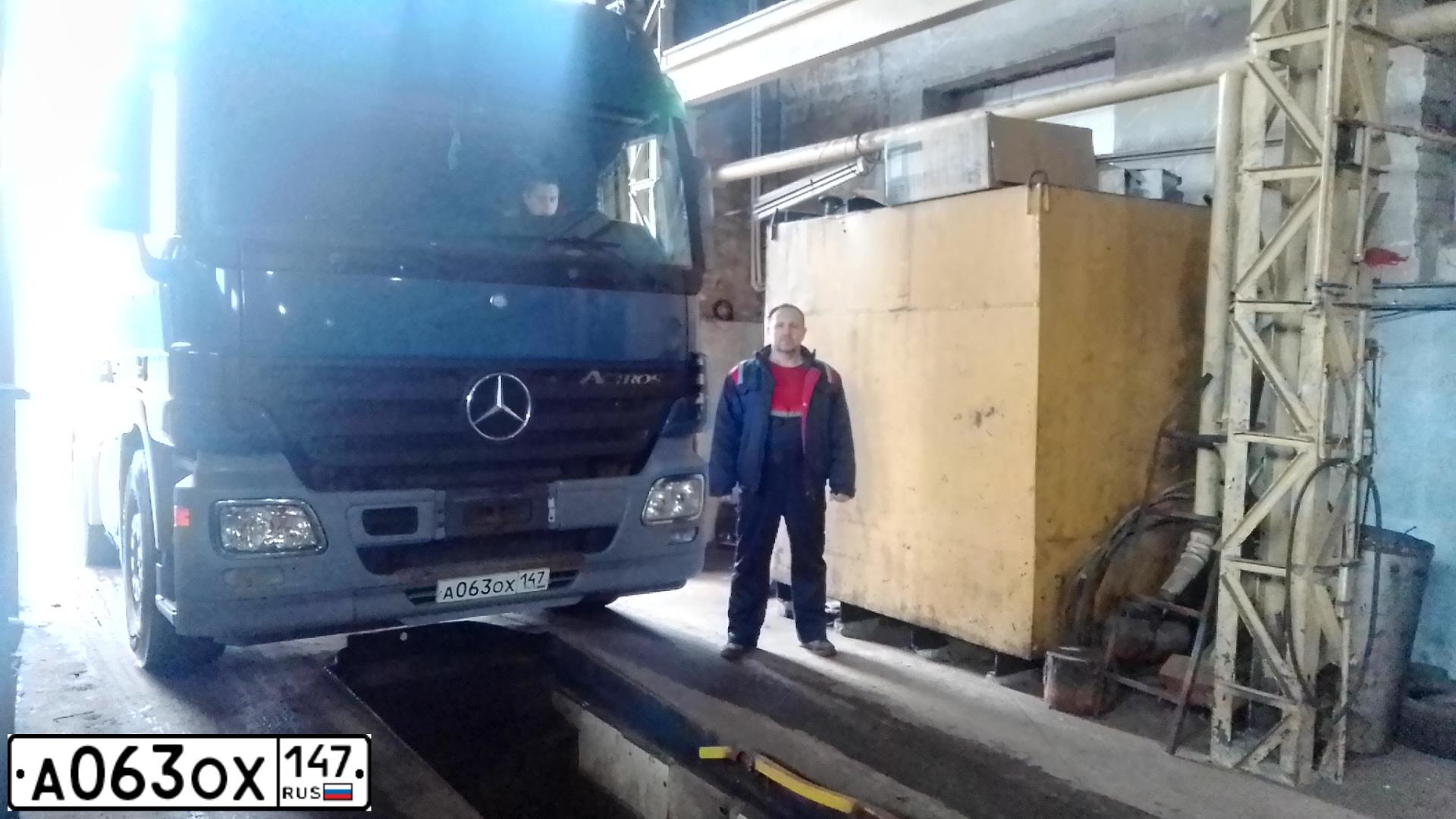 Фото автомобиля MERCEDES-BENZ ACTROS, 2004 — госномер Т123АС76