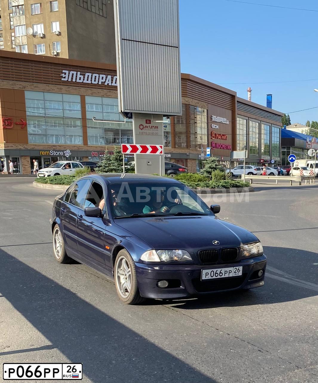 Фото автомобиля BMW SERIE 3, 1998 — госномер М810ТМ193. Цвет: СИНИЙ