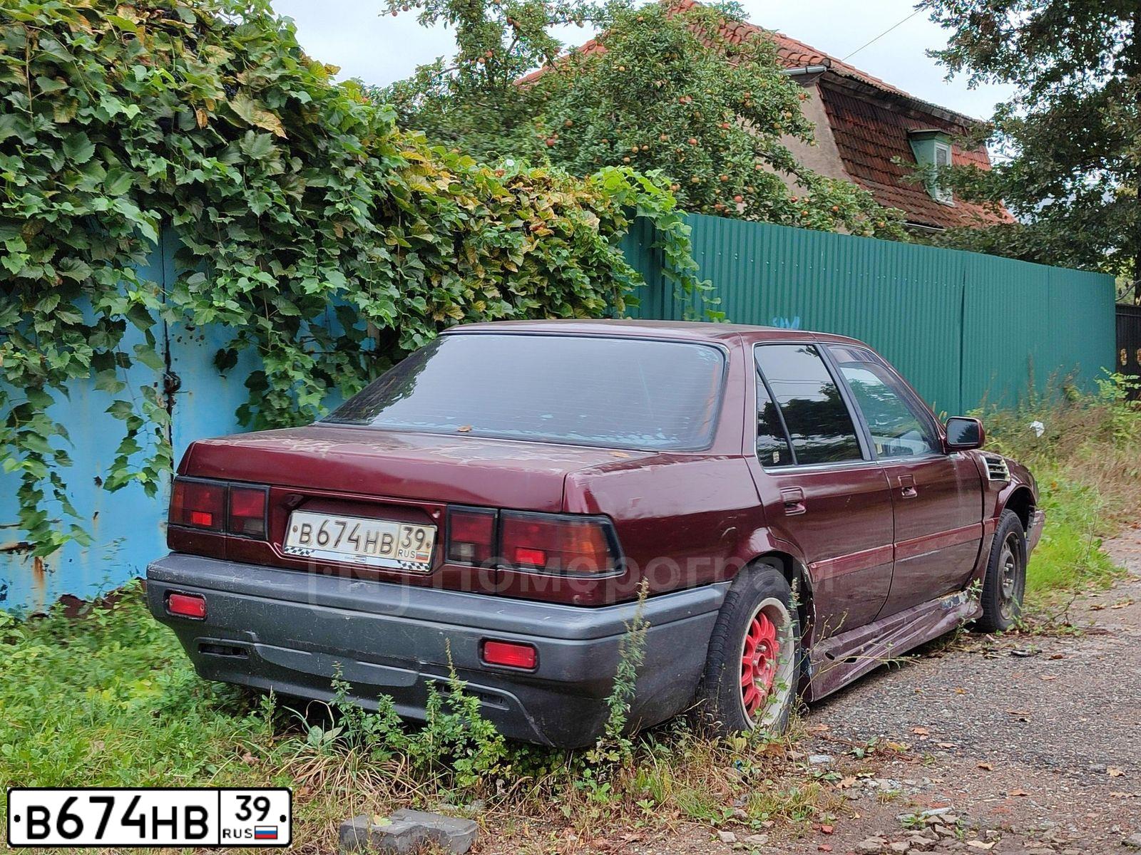 Фото автомобиля HONDA ACCORD, 1989 — госномер В674НВ39. Цвет: КРАСНЫЙ