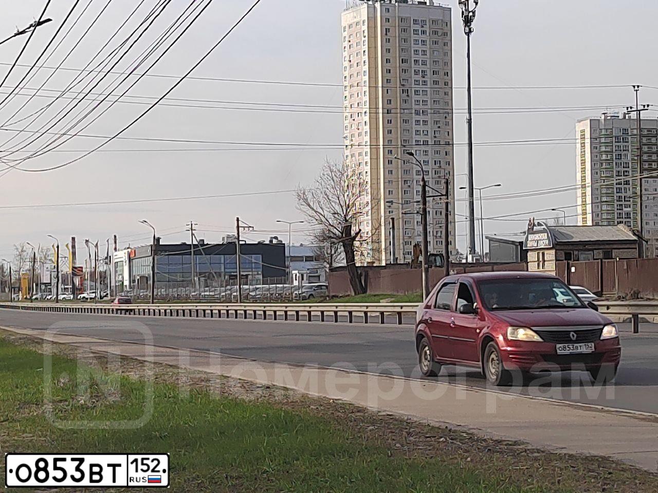 Фото автомобиля RENAULT LOGAN, 2012 — госномер Т768ТК33. Цвет: Красный