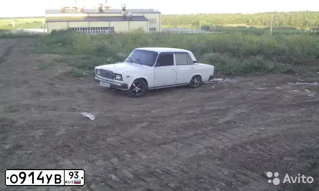 Фото автомобиля LADA 2107, 2006 — госномер У176МА761. Цвет: БЕЛЫЙ ЯРКИЙ