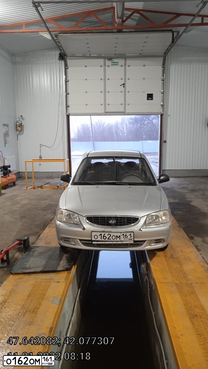 Фото автомобиля TAGAZ ACCENT, 2005 — госномер О162ОМ161. Цвет: СЕРЕБРИСТЫЙ