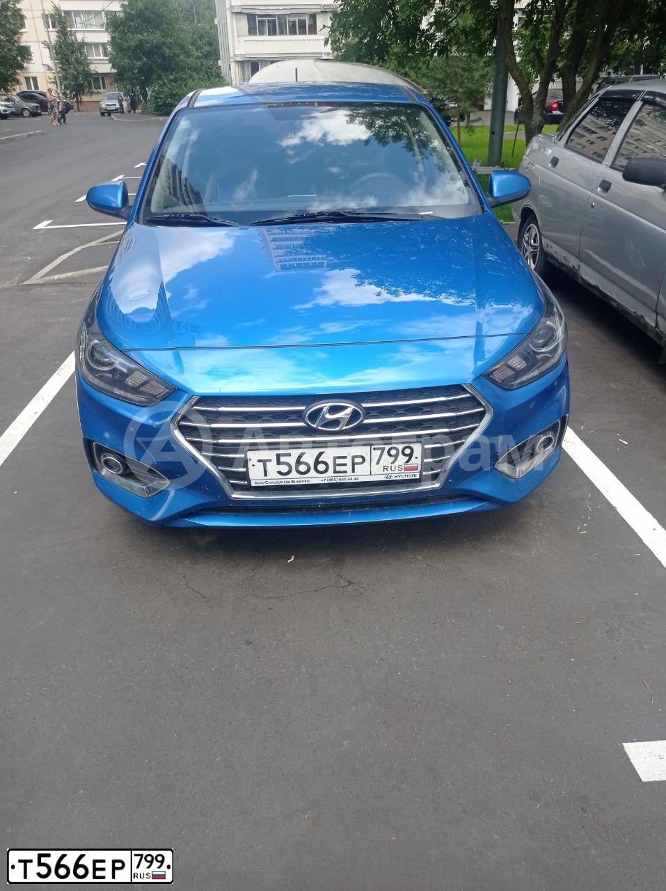 Фото автомобиля HYUNDAI SOLARIS, 2018 — госномер Т566ЕР799. Цвет: СИНИЙ