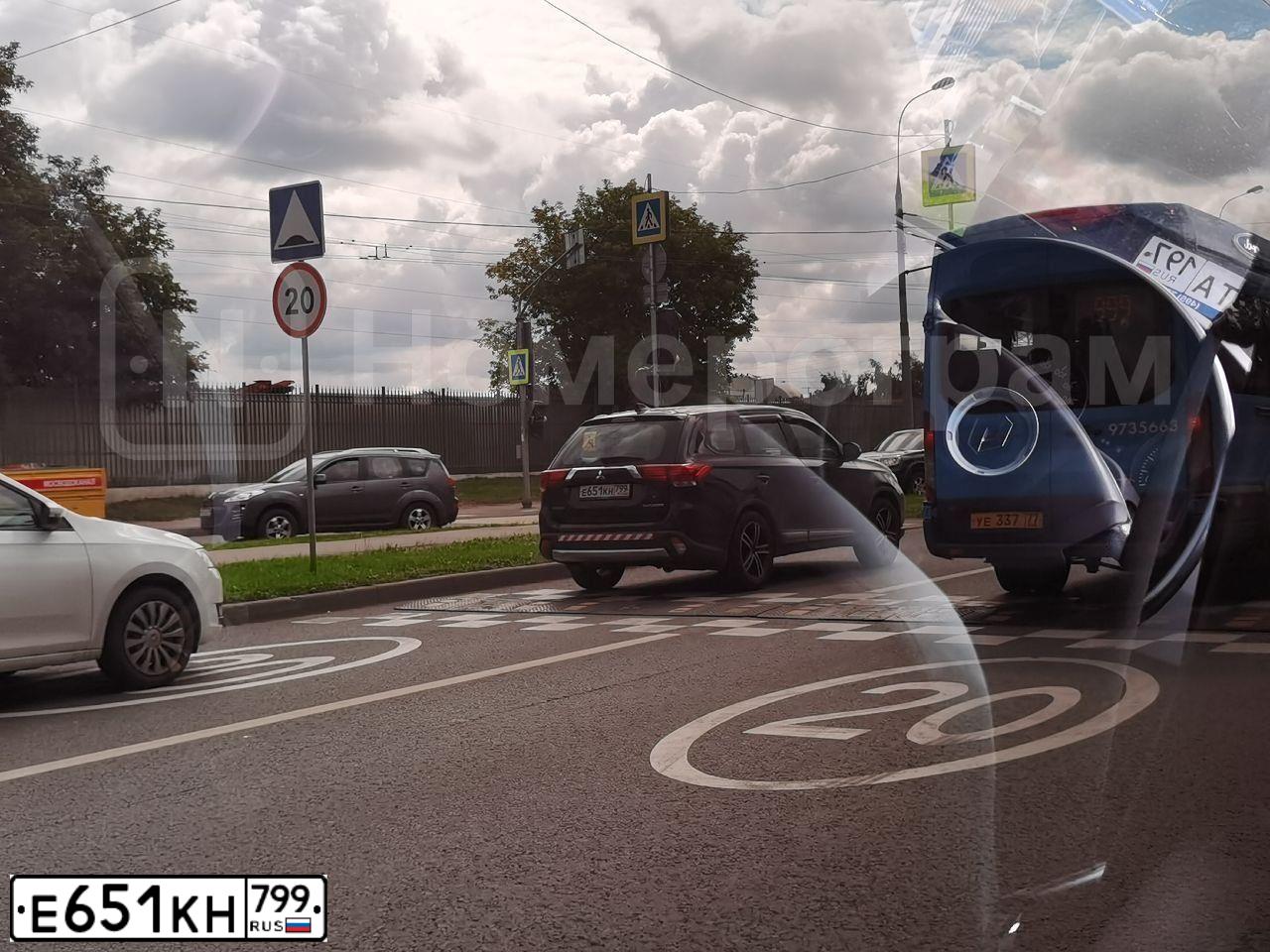 Фото автомобиля MITSUBISHI OUTLANDER, 2018 — госномер У978АР797
