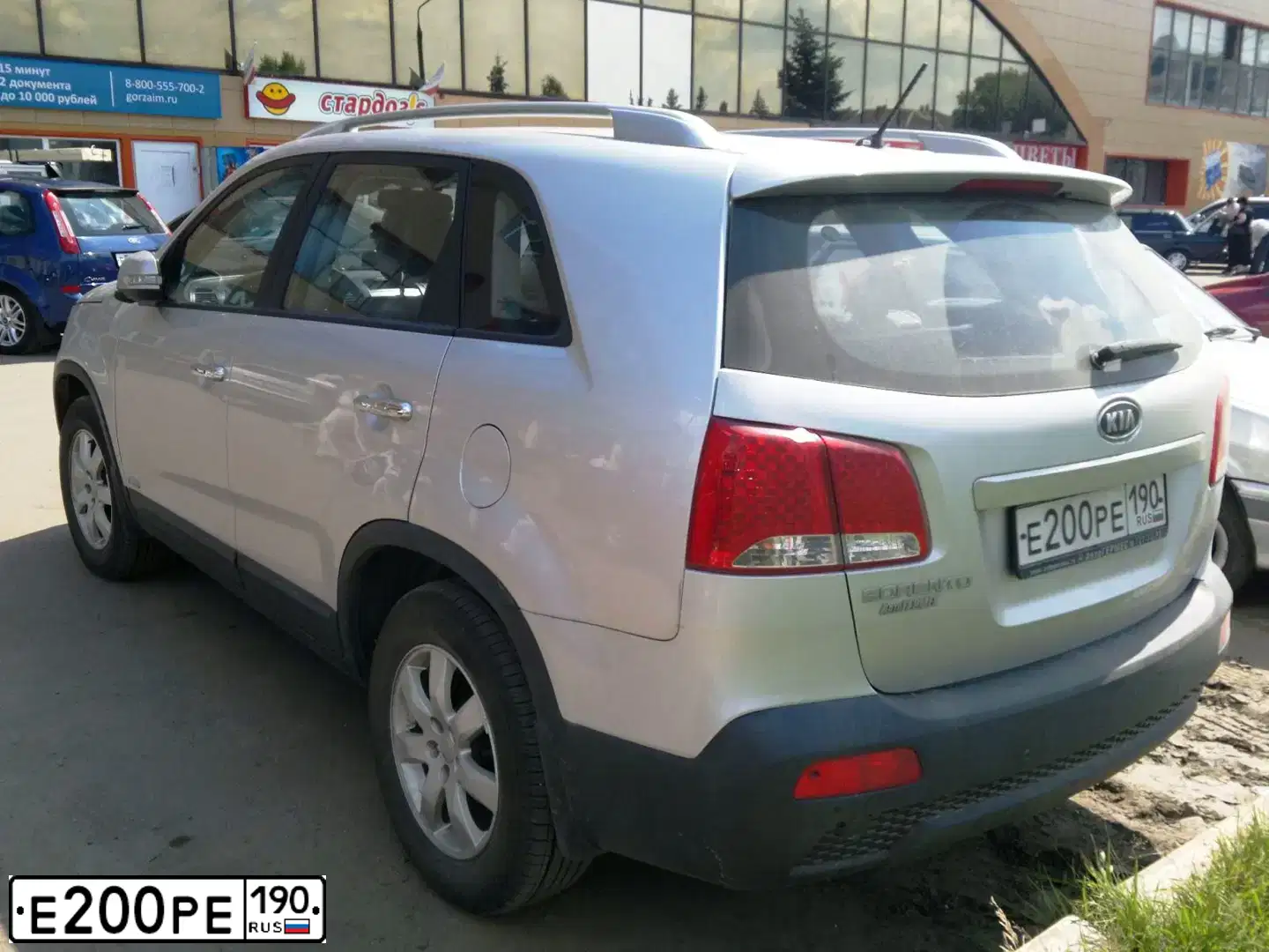 Фото автомобиля KIA SORENTO, 2011 — госномер Р174НМ799. Цвет: СЕРЕБРИСТЫЙ