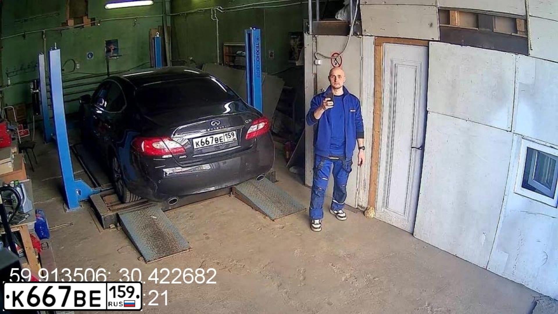 Фото автомобиля INFINITI Q70, 2014 — госномер Т448СС198. Цвет: ЧЕРНЫЙ