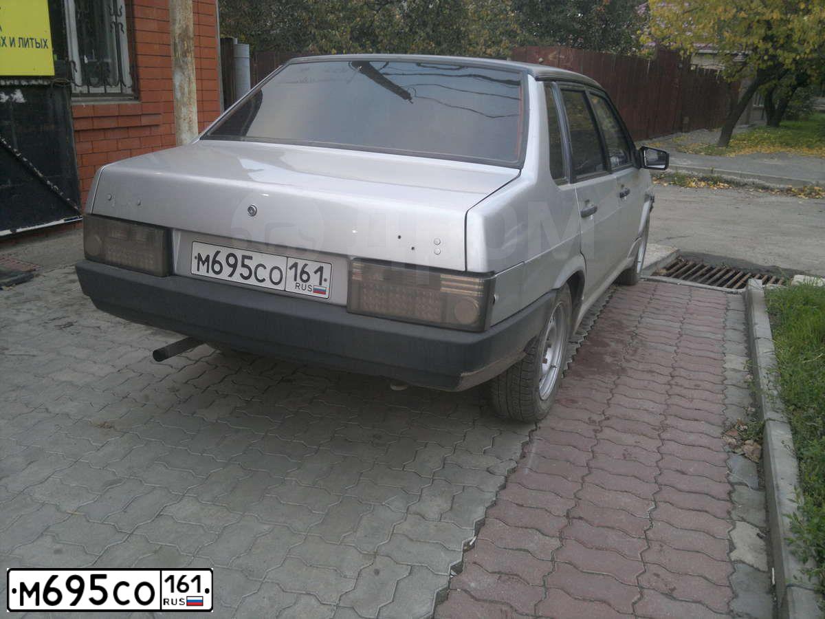 Фото автомобиля LADA 2109 SAMARA, 2003 — госномер О005ОН161. Цвет: СЕРЫЙ СВЕТЛЫЙ