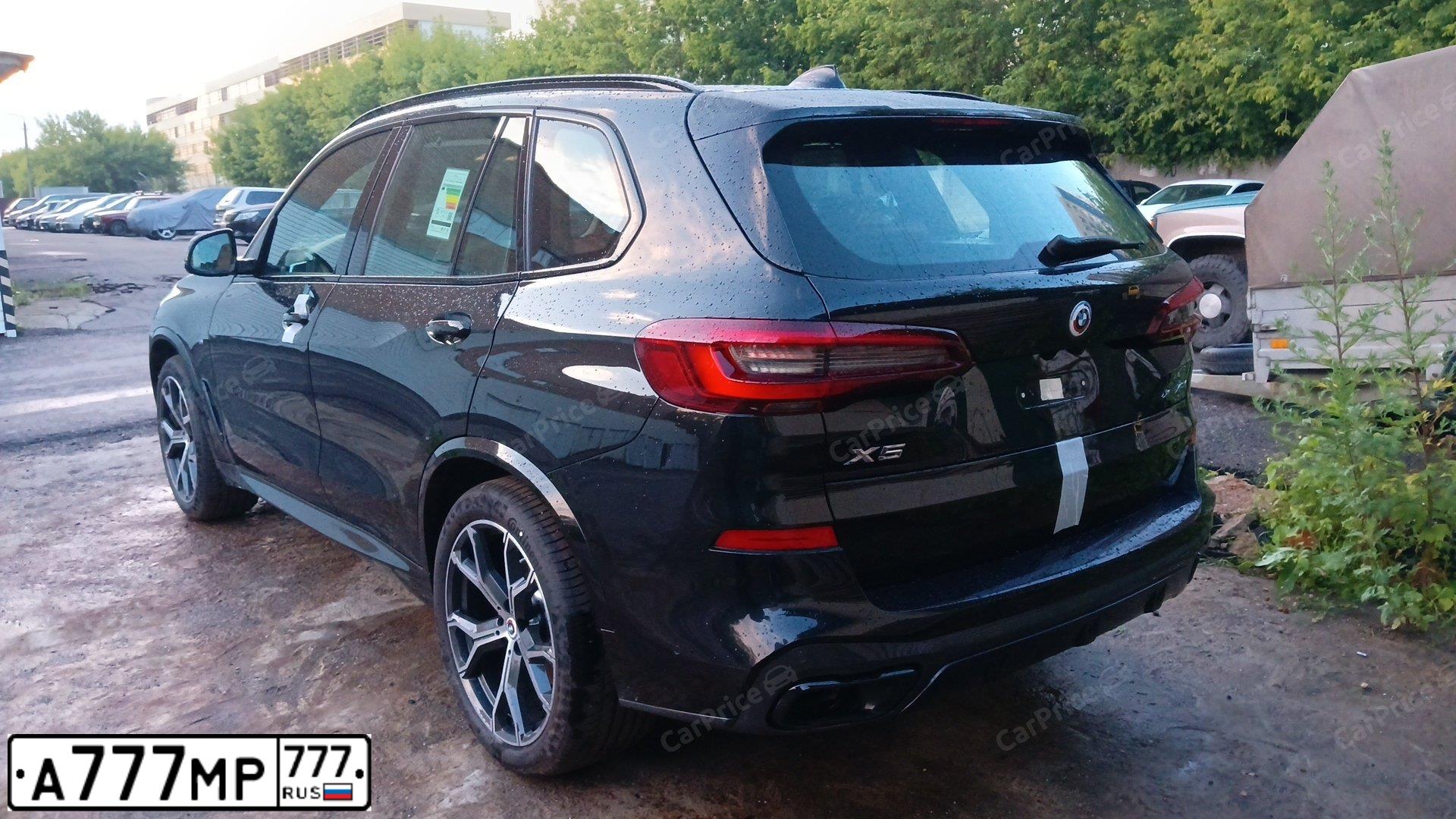 Фото автомобиля KIA RIO, 2016 — госномер А777МР777. Цвет: Серебристый