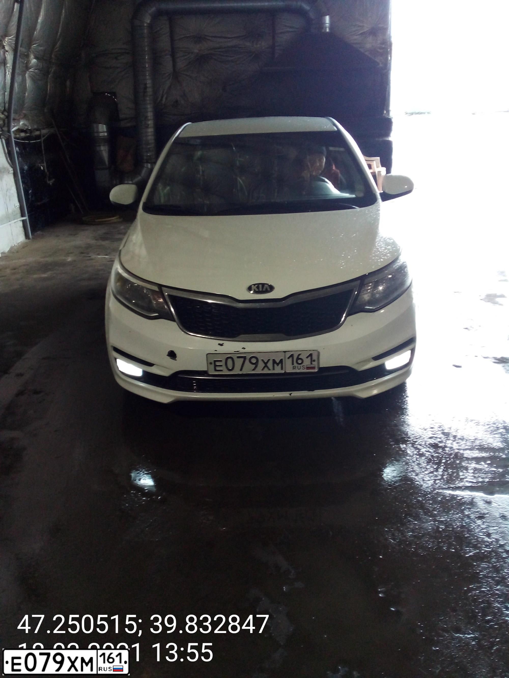 Фото автомобиля KIA RIO, 2017 — госномер Е079ХМ161
