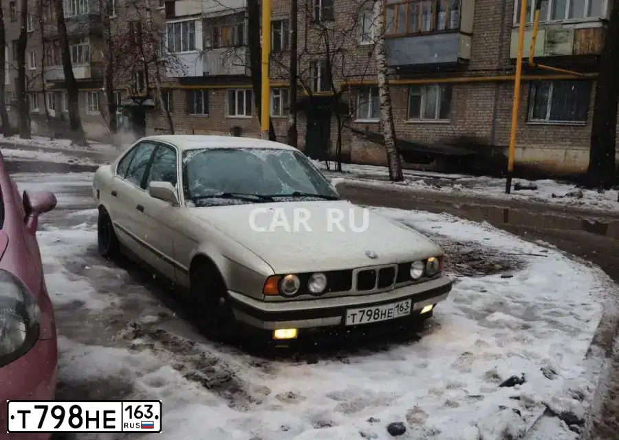 Фото автомобиля BMW SERIE 5, 1988 — госномер Т798НЕ163. Цвет: БЕЖЕВЫЙ