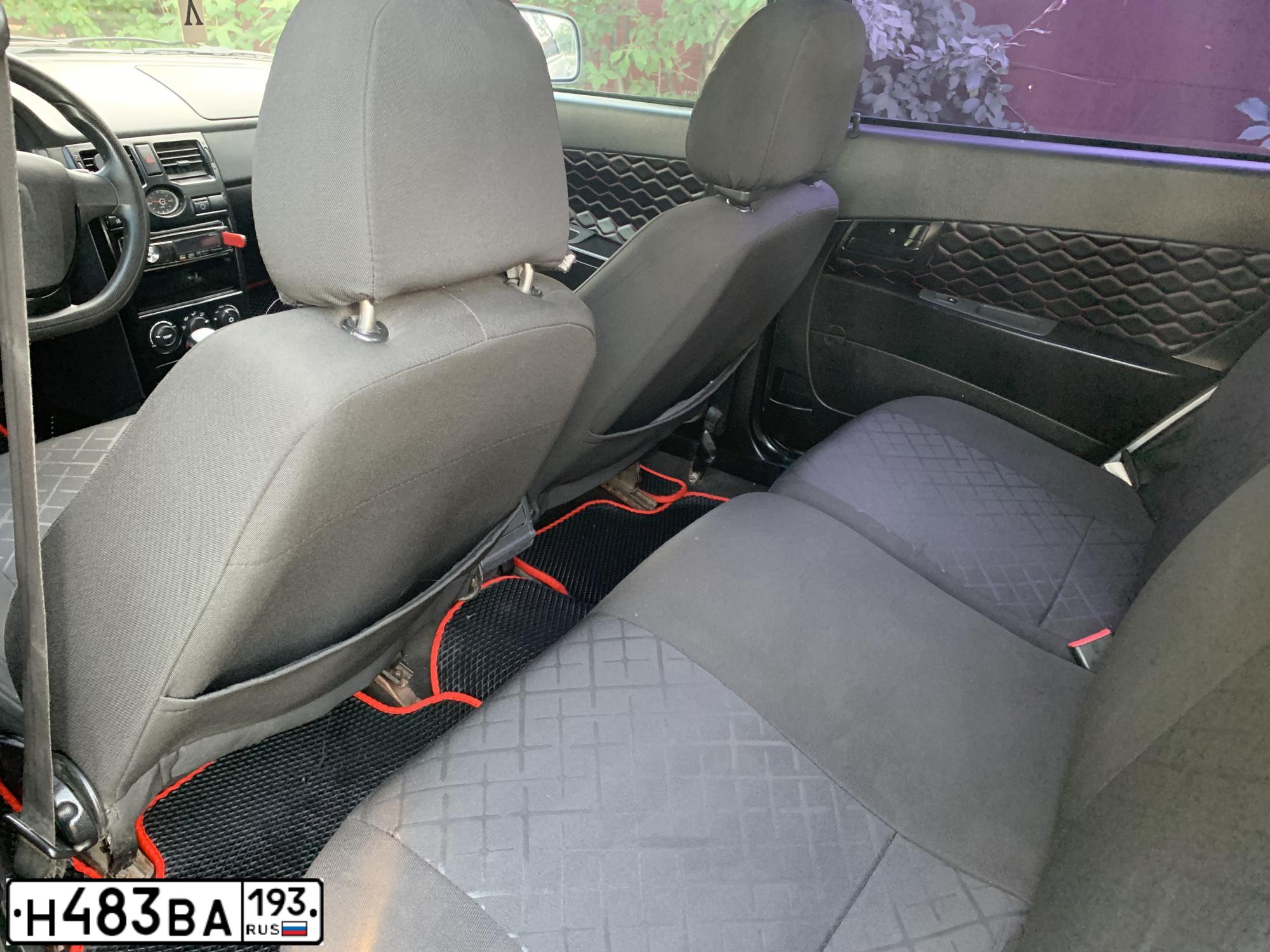 Фото автомобиля LADA 217230 LADA PRIORA, 2009 — госномер В331ТТ09. Цвет: СВЕТЛО-СЕРЕБРИСТЫЙ МЕТАЛ