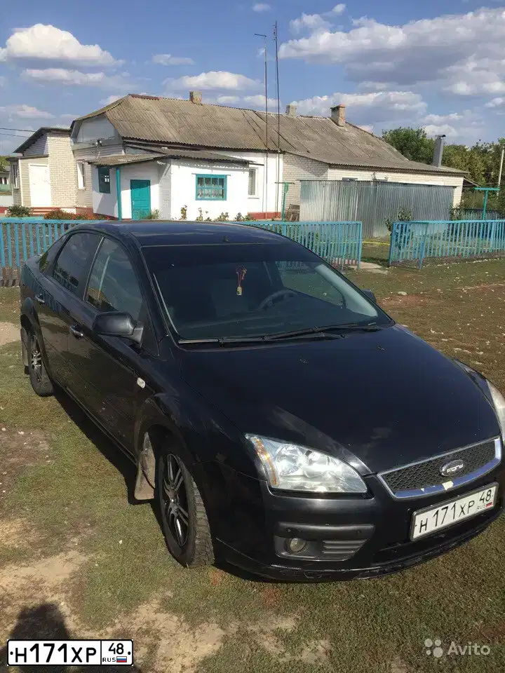 Фото автомобиля FORD D FOCUS, 2008 — госномер Н171ХР48. Цвет: ЧЕРНЫЙ