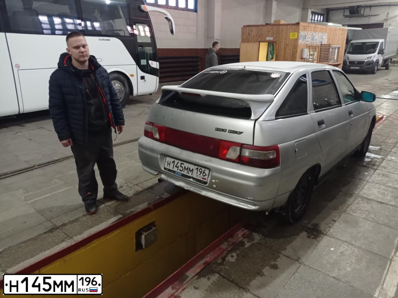 Фото автомобиля ВАЗ 21124, 2007 — госномер А303ВС172. Цвет: СВЕТЛО-СЕРЕБРИСТЫЙ МЕТАЛЛ