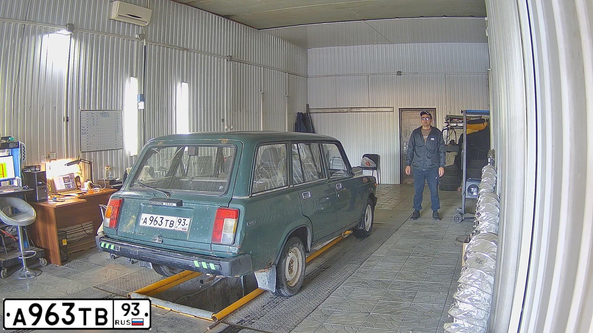 Фото автомобиля LADA 2104, 1999 — госномер А963ТВ93. Цвет: ЗЕЛЕНЫЙ