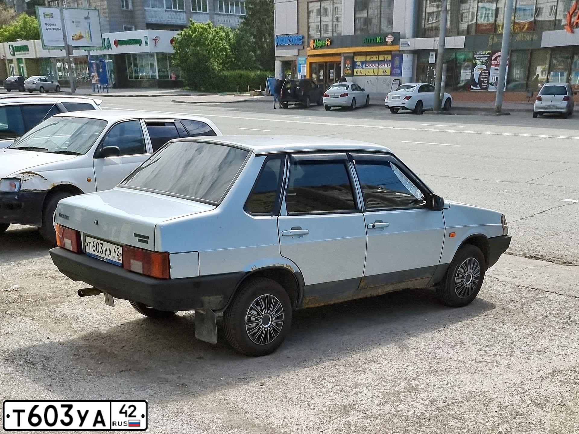 Фото автомобиля LADA 2109 SAMARA, 2001 — госномер Т603УА42. Цвет: СЕРЕБРИСТО-ЖЕЛТЫЙ