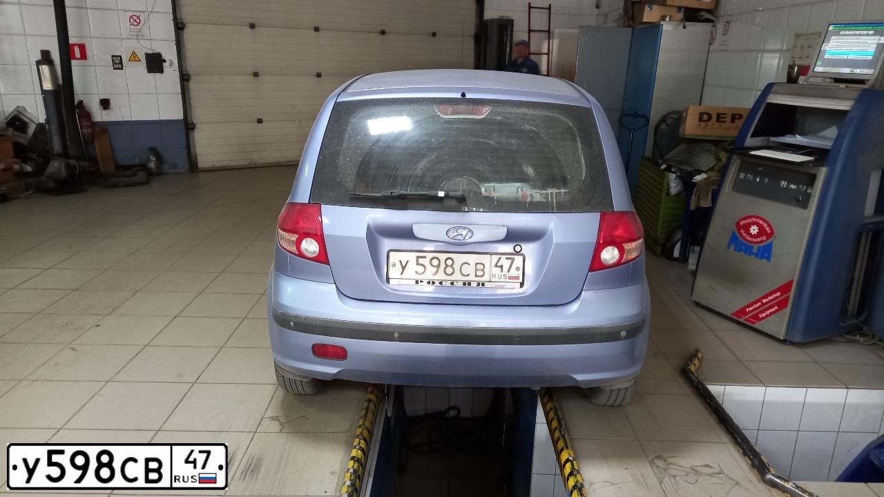 Фото автомобиля HYUNDAI GETZ, 2004 — госномер Х871КС774. Цвет: СИРЕНЕВЫЙ