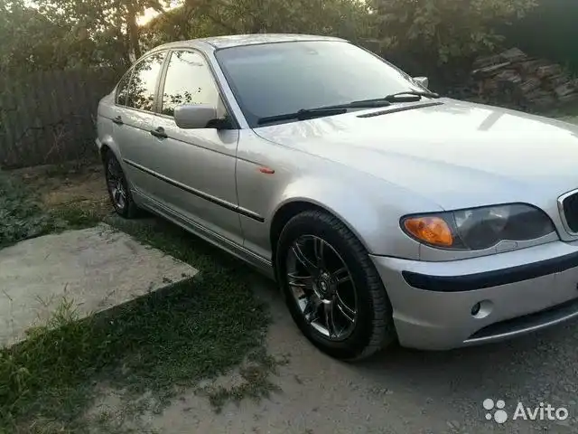 Фото автомобиля BMW SERIE 3, 2003 — госномер М509ТН134. Цвет: Серебристый