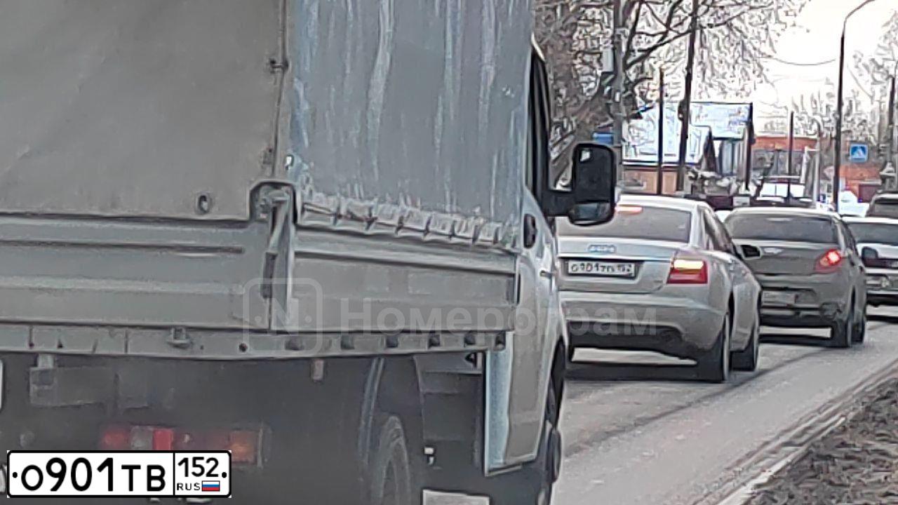 Фото автомобиля MITSUBISHI LANCER, 2007 — госномер У827ТМ152. Цвет: СЕРЫЙ