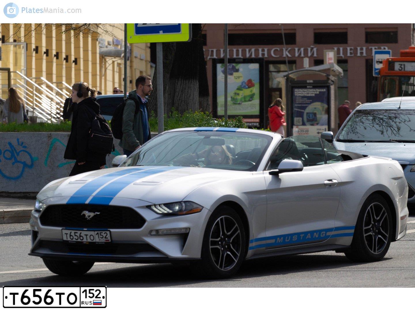 Фото автомобиля FORD MUSTANG, 2018 — госномер Т656ТО152. Цвет: СЕРЫЙ