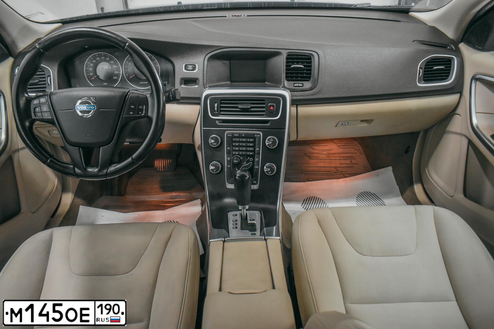 Фото автомобиля VOLVO S60, 2011 — госномер Р373ТО40. Цвет: синий