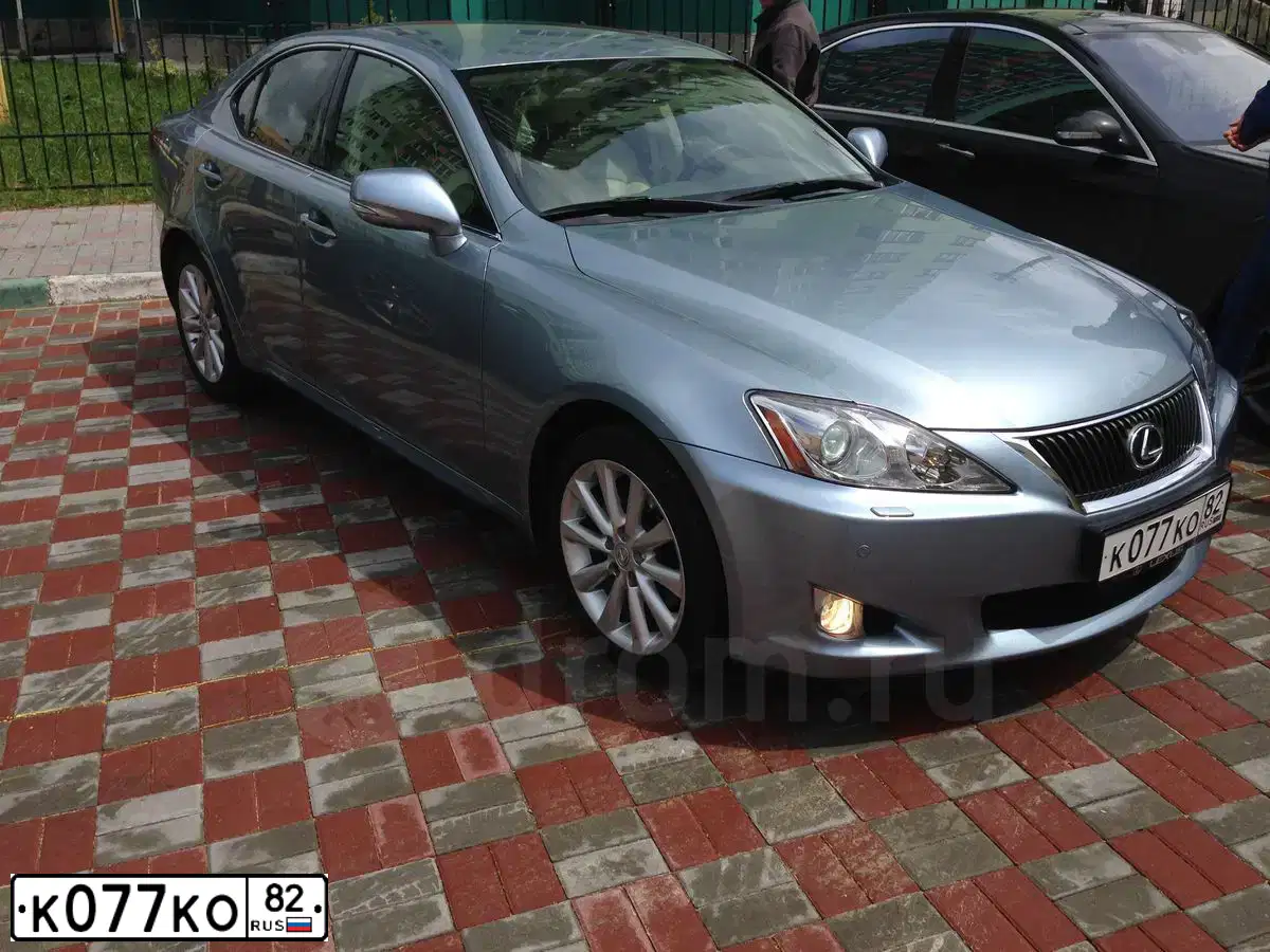 Фото автомобиля LEXUS S IS, 2010 — госномер К077КО82. Цвет: СИНИЙ