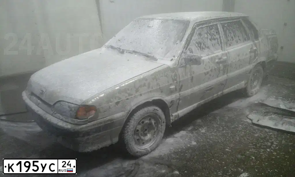 Фото автомобиля LADA 2115 SAMARA, 2005 — госномер К195УС24. Цвет: БЕЖЕВЫЙ
