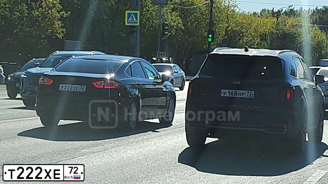 Фото автомобиля FORD MONDEO, 2015 — госномер Т222ХЕ72. Цвет: ЧЕРНЫЙ