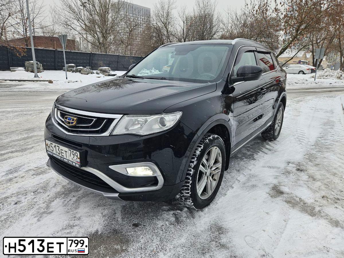 Фото автомобиля GEELY ATLAS, 2018 — госномер У417НО198. Цвет: ЧЕРНЫЙ