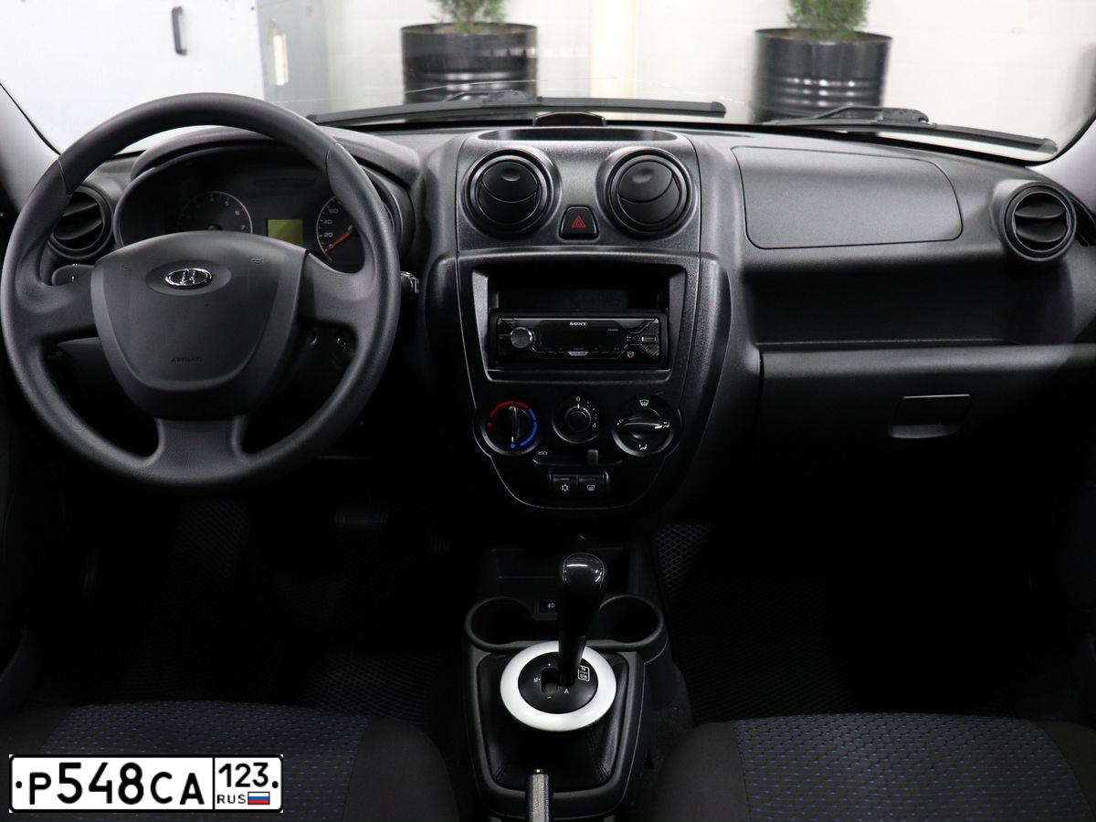 Фото автомобиля LADA 2190 GRANTA, 2015 — госномер Р548СА123. Цвет: БЕЛЫЙ