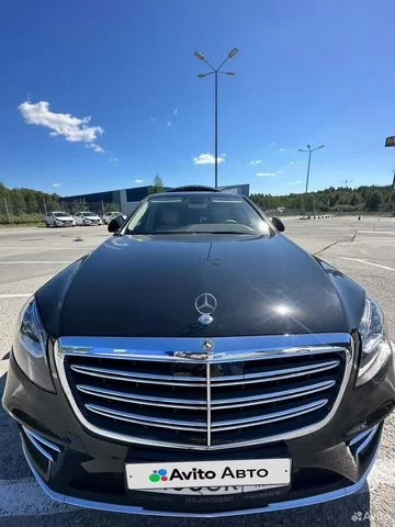 Фото автомобиля MERCEDES S-KLASSE, 2018 — госномер О403ОК196. Цвет: ЧЕРНЫЙ