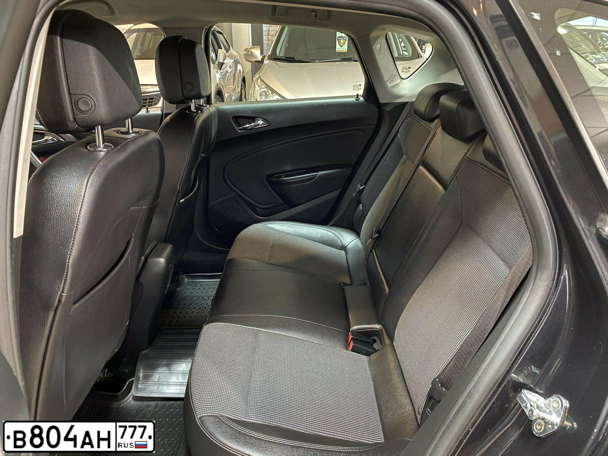 Фото автомобиля OPEL ASTRA, 2013 — госномер В804АН777. Цвет: ЧЕРНЫЙ