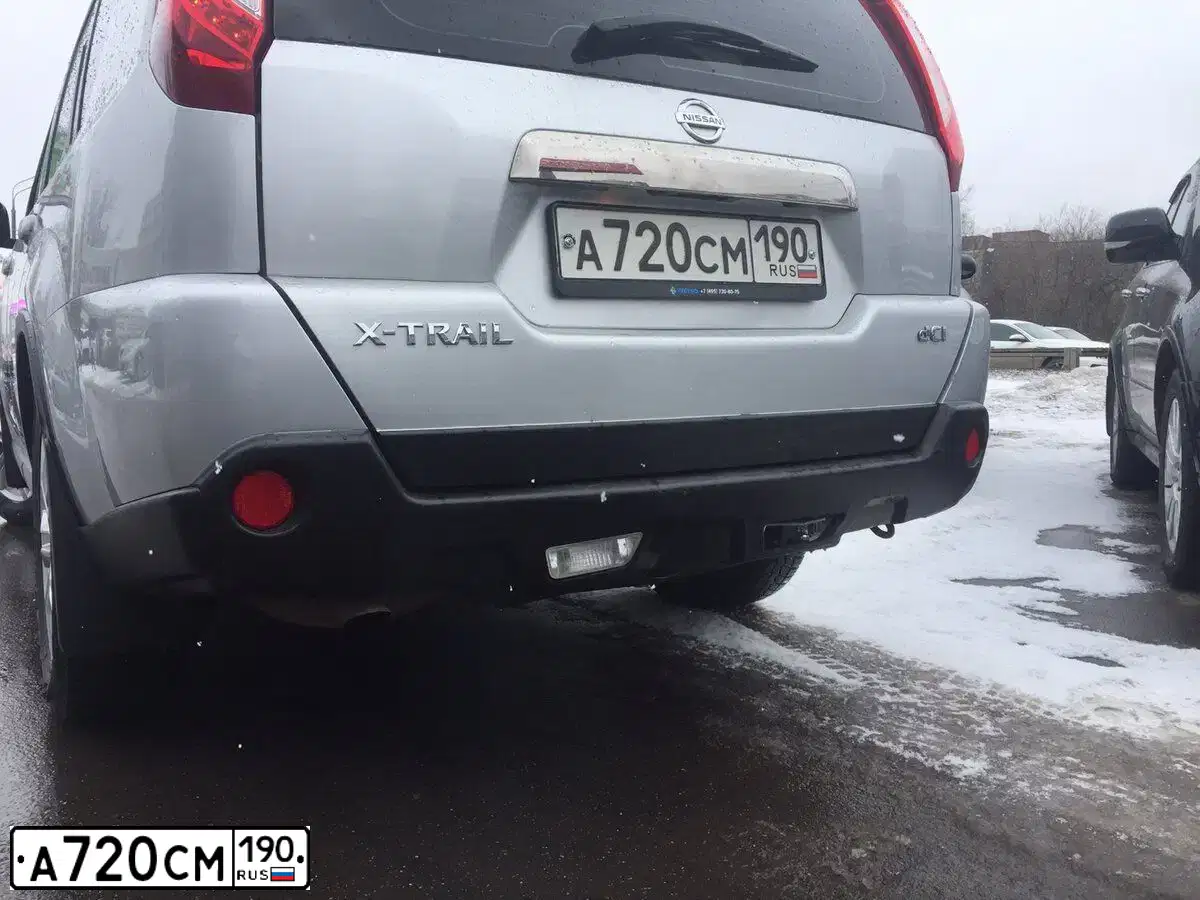 Фото автомобиля NISSAN X-TRAIL, 2011 — госномер А262УА750. Цвет: СЕРЕБРИСТЫЙ