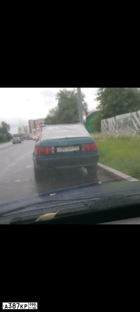 Фото автомобиля AUDI 80, 1993 — госномер В832КЕ150. Цвет: ЗЕЛЕНЫЙ