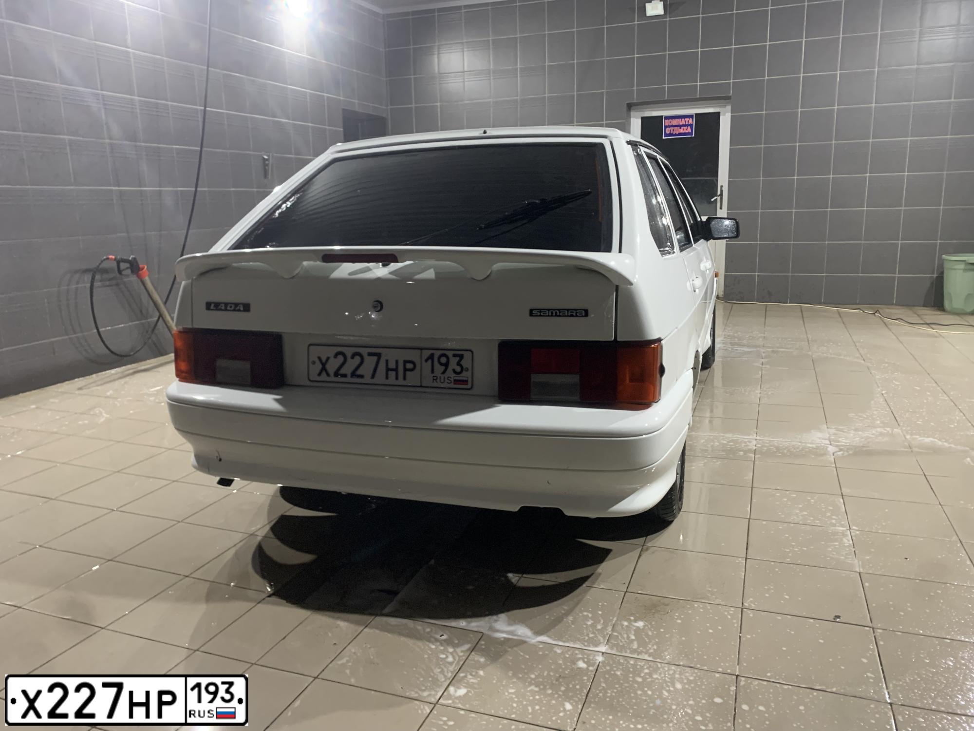 Фото автомобиля LADA 2114 SAMARA, 2009 — госномер Х227НР193. Цвет: Белый