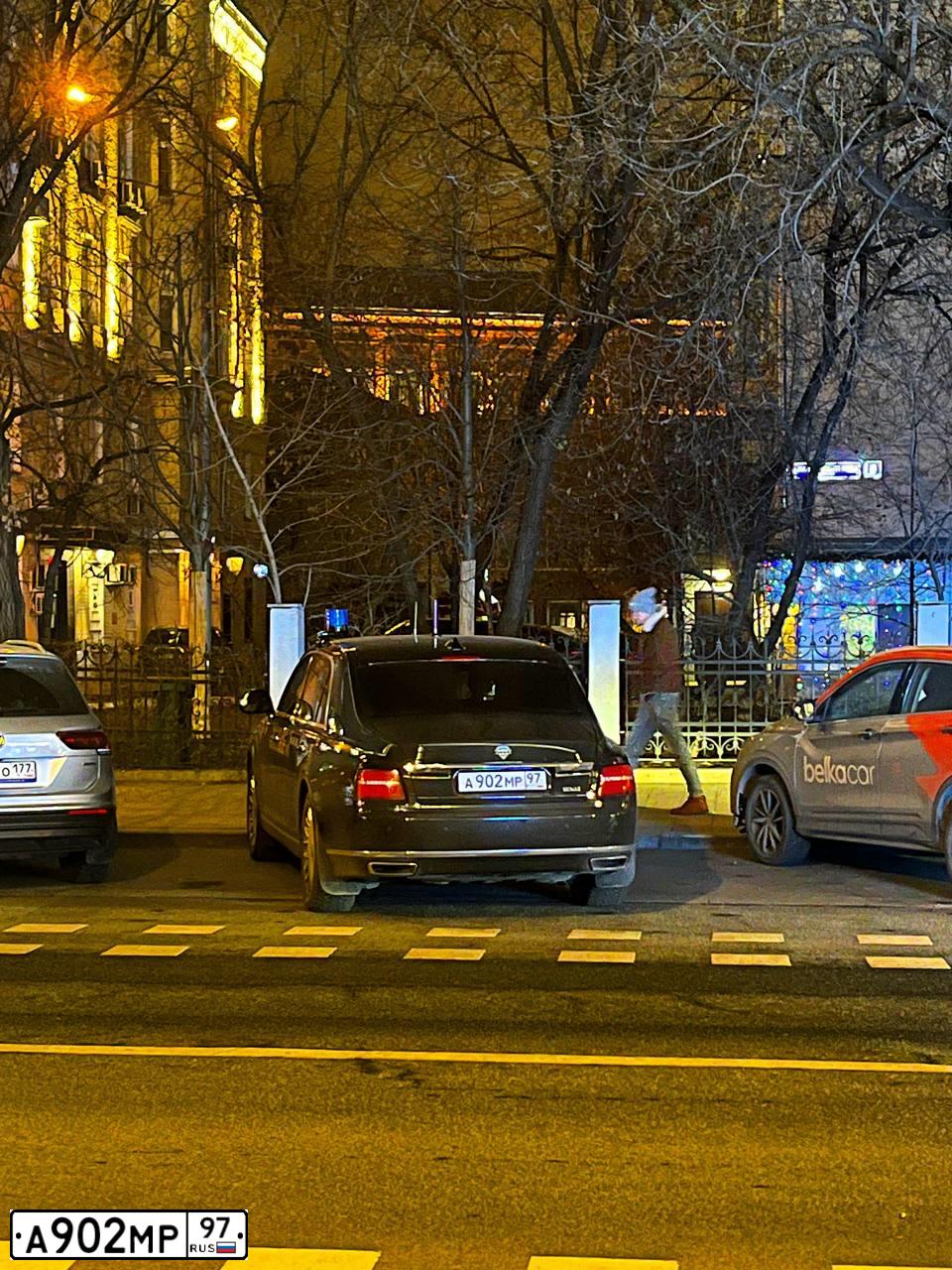 Фото автомобиля BMW БМВ 750LI  XDRIVE, 2012 — госномер А902МР97. Цвет: ЧЕРНЫЙ