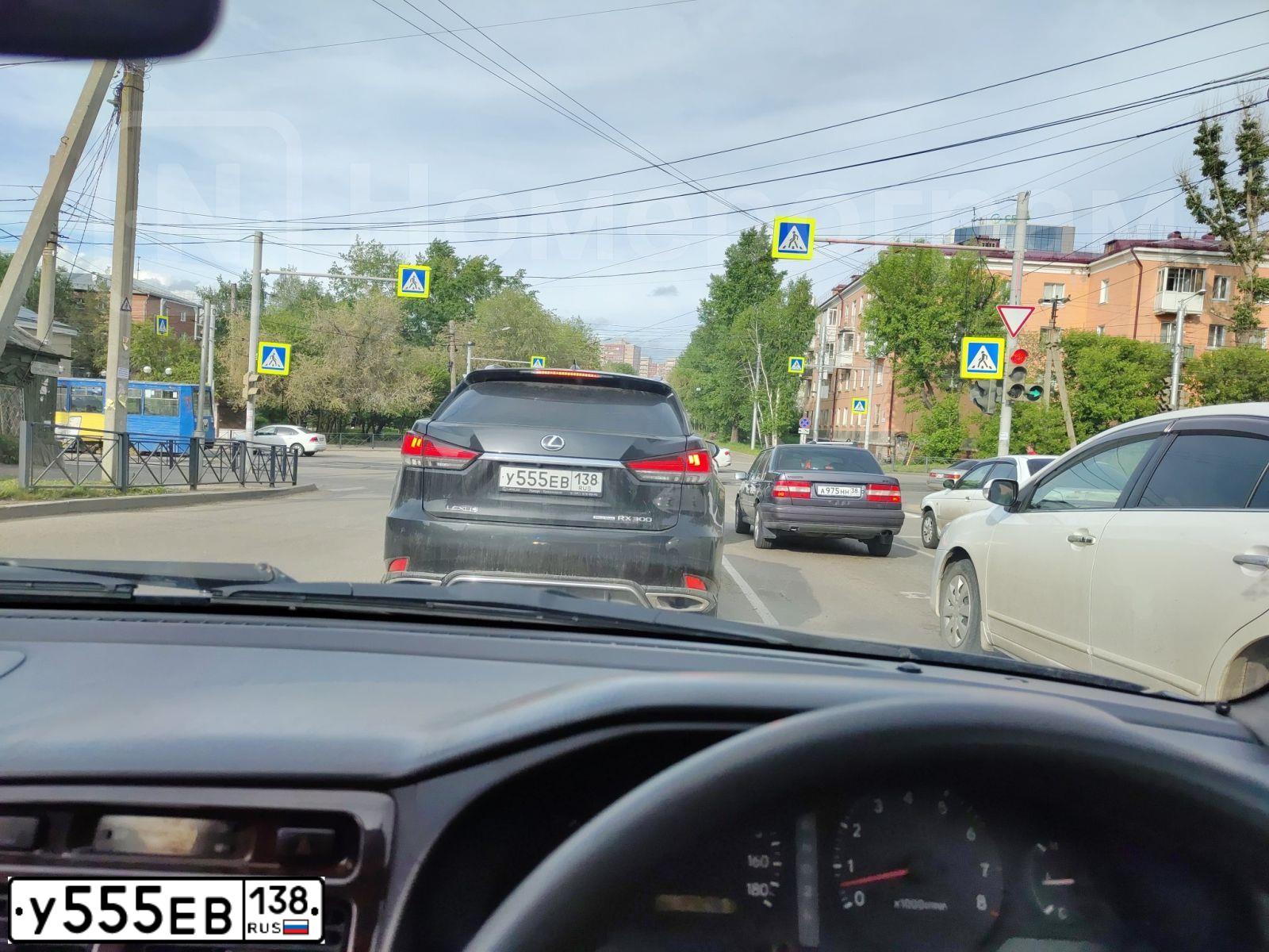 Фото автомобиля MERCEDES E-KLASSE, 2009 — госномер Т151ЕТ138. Цвет: ЧЕРНЫЙ