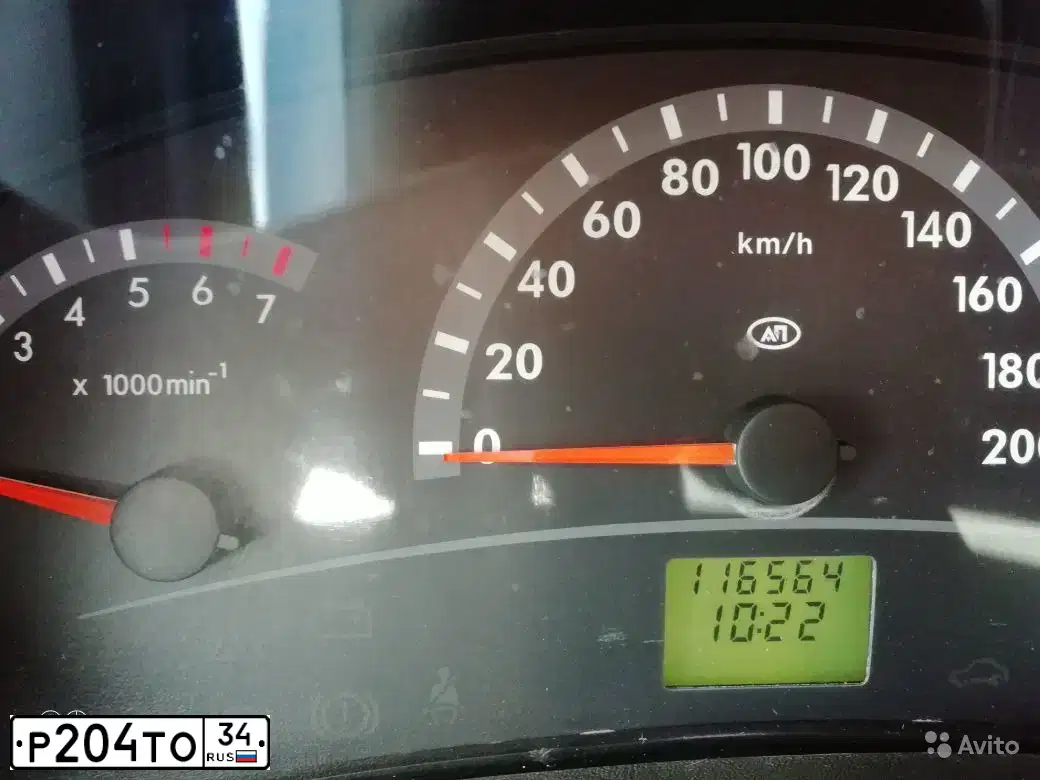 Фото автомобиля LADA 1119 KALINA, 2010 — госномер Р204ТО34. Цвет: Серебристый